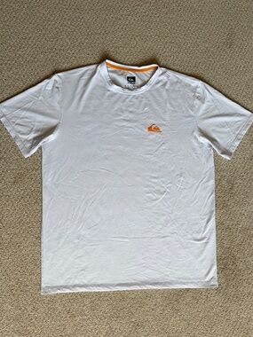 Quiksilver short sleeve rash guard surf shirt XL white